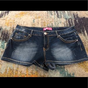 Dark wash Juniors denim shorts